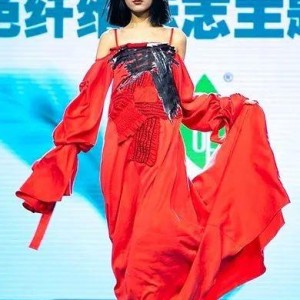 绿色服装主题文案