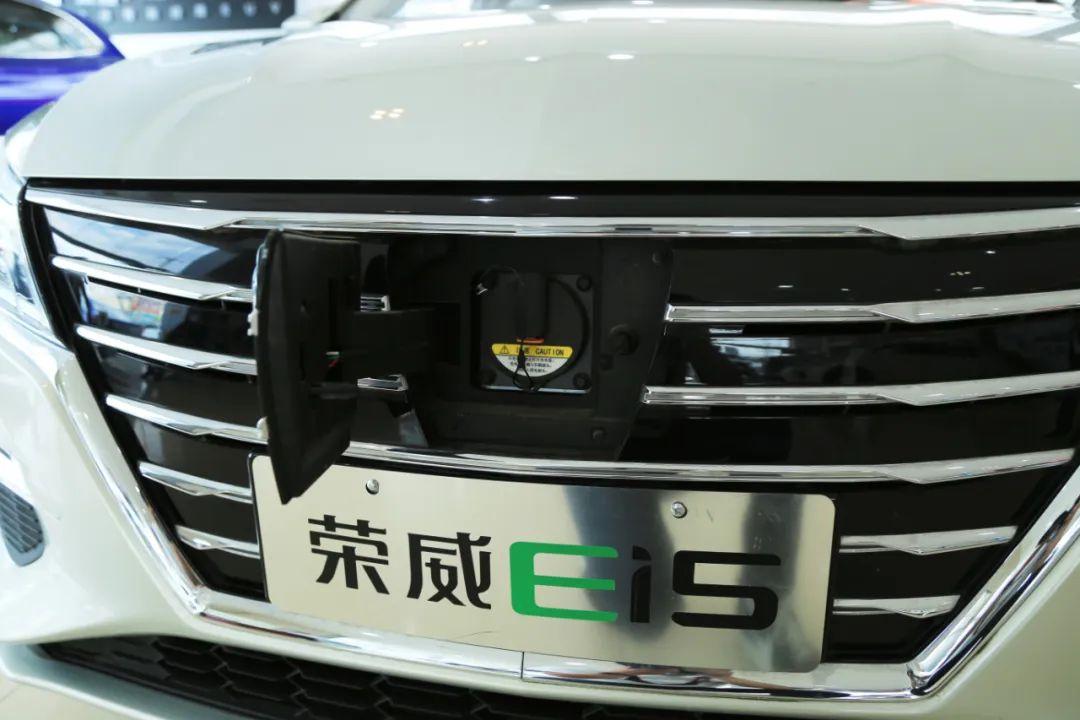 网络安全三元组（机密性/完整性/可用性）详解：构建稳固的数字防护体系